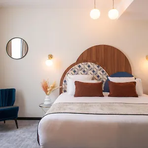 Helussi 3* Paris